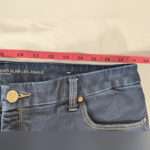 GAP Dark Blue Women's Skinny Jeans - Picture 12 of 14